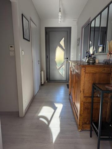 Jolie maison avec vue dégagée sur un grand Terrain à proximité de Sébazac