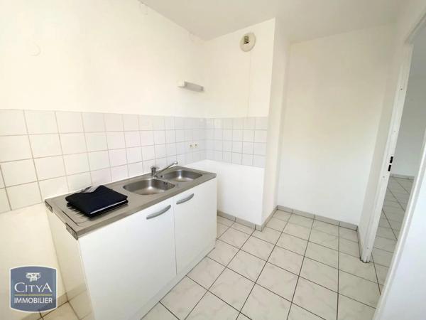 Appartement à louer 3 pièces 62.95m² Louvroil (59720)
