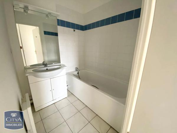 Appartement à louer 3 pièces 62.95m² Louvroil (59720)