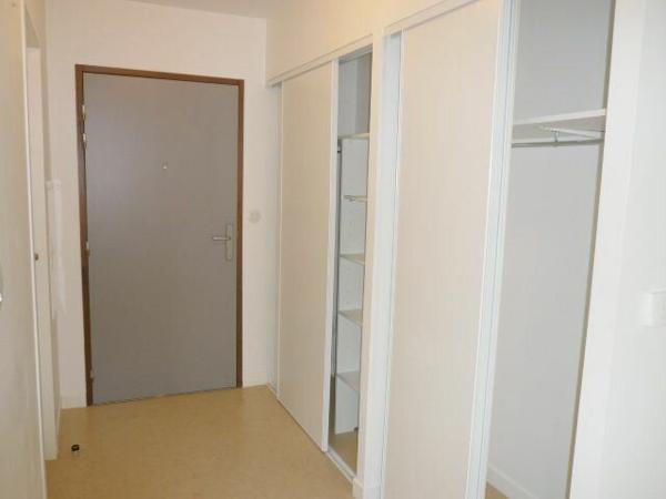 Appartement à louer    2 pièces • 48,06 m2 La Rochelle