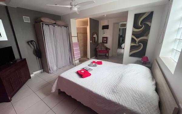 Maison à vendre    11 pièces •  Sainte-Anne