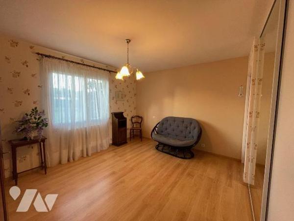 Maison à Vendre à Saint-Quay-Portrieux (22410) en Côtes-d'Armor (22)

Cette maison dispose de...