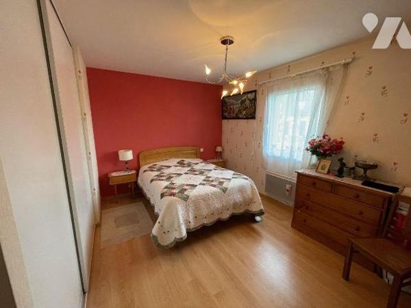 Maison à Vendre à Saint-Quay-Portrieux (22410) en Côtes-d'Armor (22)

Cette maison dispose de...