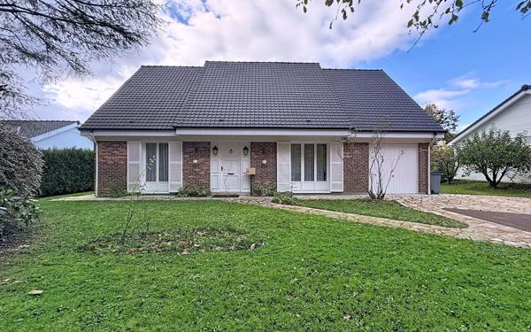 Maison à vendre    7 pièces • 188 m2 Voisins-le-Bretonneux