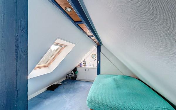 Maison à vendre    7 pièces • 188 m2 Voisins-le-Bretonneux