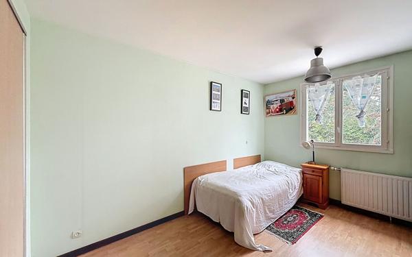 Maison à vendre    7 pièces • 188 m2 Voisins-le-Bretonneux