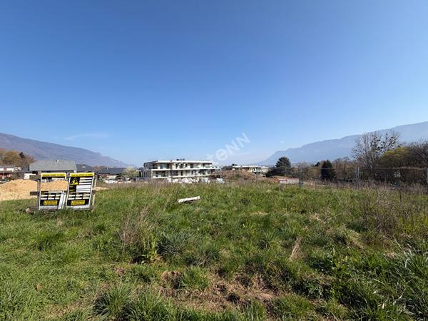 Terrain La Motte Servolex 703 m2