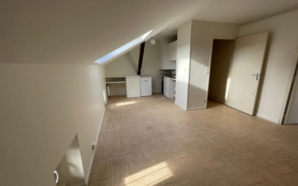 Appartement à louer    3 pièces • 40 m2 Albi