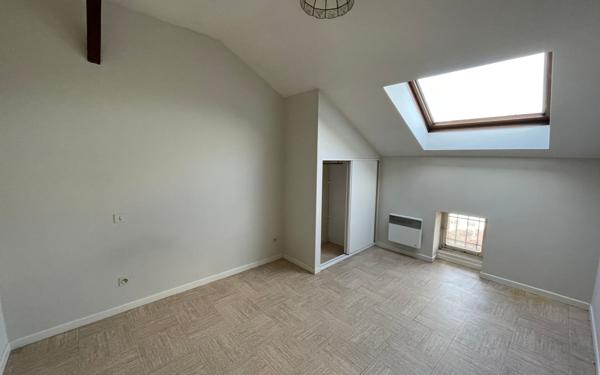 Appartement à louer    3 pièces • 40 m2 Albi