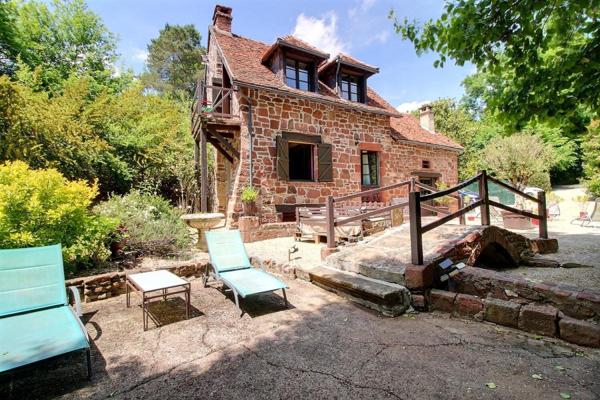 Collonges La Rouge (19) : Moulin historique du 17° avec gîte indépendant - Rentabilité & charme en Corrèze ! EXCLUSIVITE
