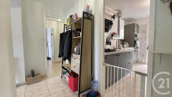 Appartement T5 à vendre  5 pièces - 82,56 m 2   LUNEL  - 34