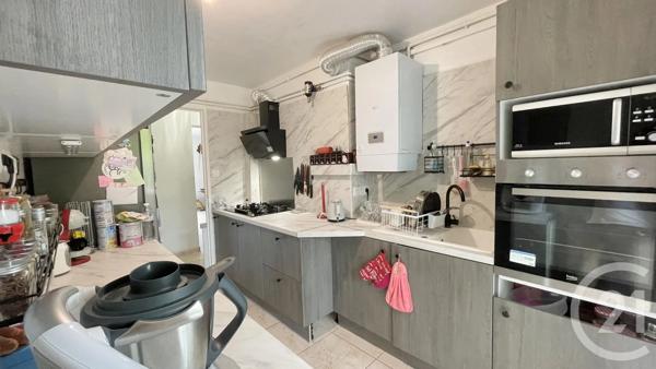 Appartement T5 à vendre  5 pièces - 82,56 m 2   LUNEL  - 34