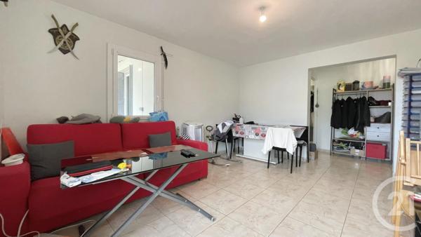 Appartement T5 à vendre  5 pièces - 82,56 m 2   LUNEL  - 34