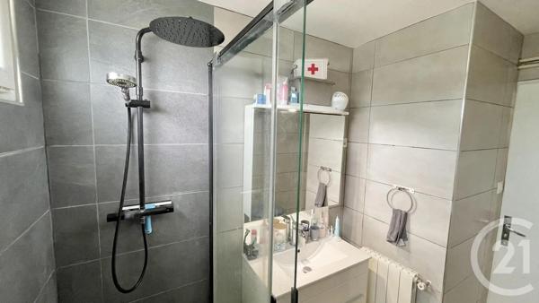 Appartement T5 à vendre  5 pièces - 82,56 m 2   LUNEL  - 34