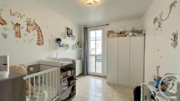 Appartement T5 à vendre  5 pièces - 82,56 m 2   LUNEL  - 34