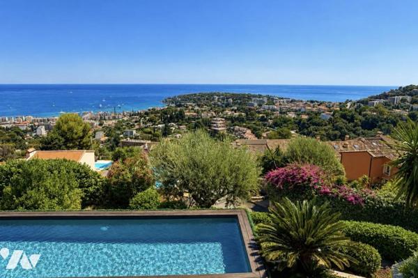 Roquebrune-Cap-Martin, Hameau, Villa vue mer panoramique proche de Monaco  