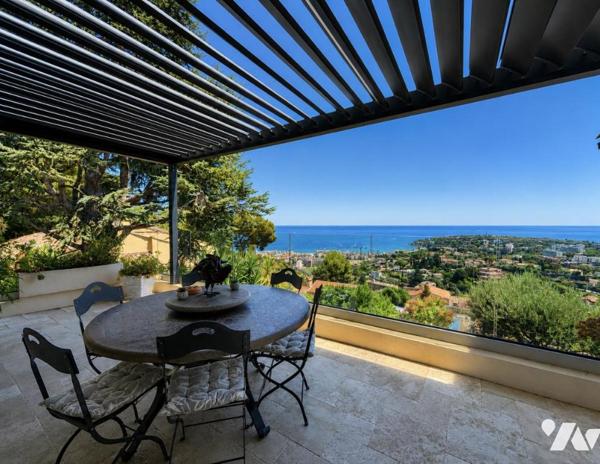 Roquebrune-Cap-Martin, Hameau, Villa vue mer panoramique proche de Monaco  