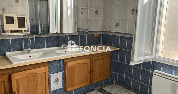 À vendre Maison 6 pièces 190 m² - Saint-yrieix-sur-charente 16710