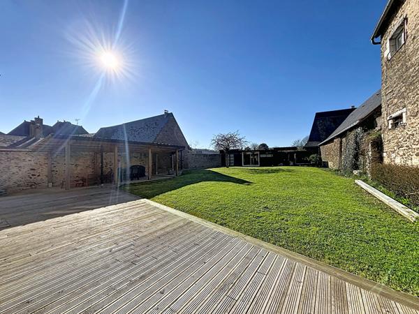 Maison de ville - entièrement rénovée - Ménil 6 pièce(s) 186 m2