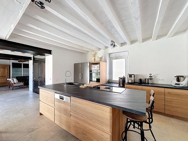 Maison de ville - entièrement rénovée - Ménil 6 pièce(s) 186 m2
