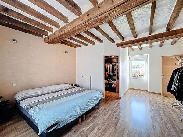 Maison de ville - entièrement rénovée - Ménil 6 pièce(s) 186 m2