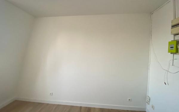 Appartement à louer    1 pièce • 12,15 m2 Paris 11