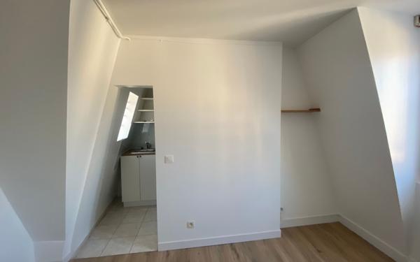 Appartement à louer    1 pièce • 12,15 m2 Paris 11