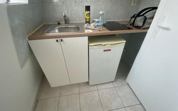 Appartement à louer    1 pièce • 12,15 m2 Paris 11