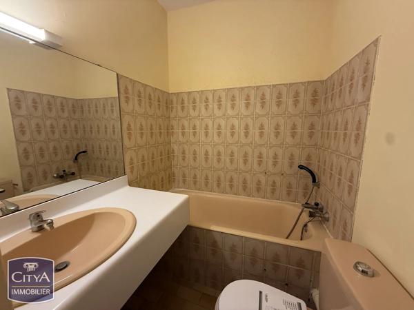 Appartement à vendre 1 pièce 28.3m² Nîmes (30900)