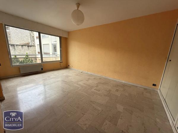 Appartement à vendre 1 pièce 28.3m² Nîmes (30900)