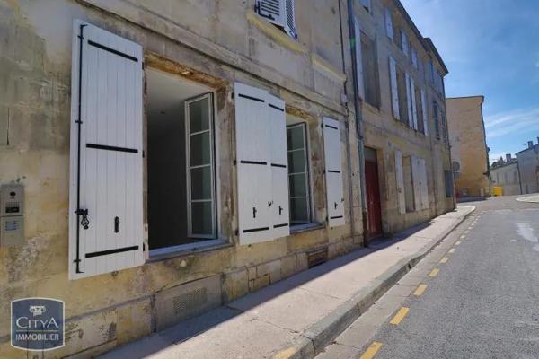 Appartement à louer 3 pièces 71.79m² Saintes (17100)