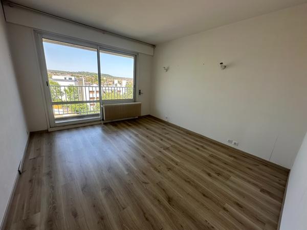 APPARTEMENT T5 113.15 m2 - TALANT RESIDENTIEL LIMITE VICTOR HUGO
