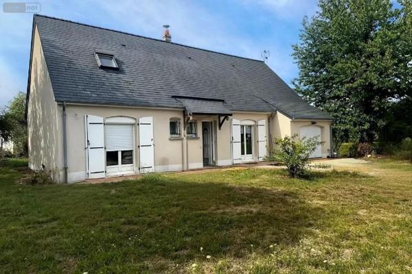 Maison individuelle à vendre à Cinais dans l'Indre-et-Loire (37500), ref : 37049-81