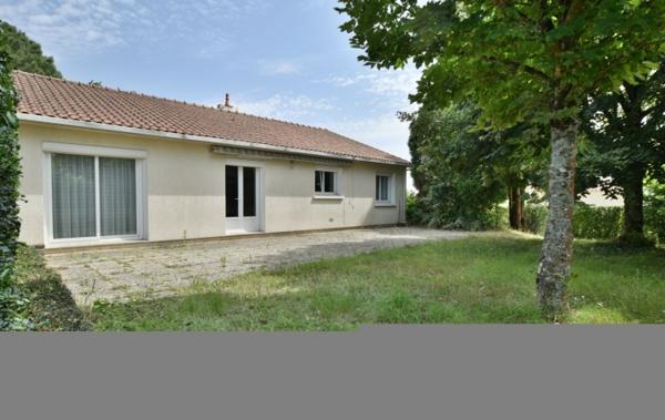 Vente Maison Réf : Pétunia à rafraîchir Cholet   