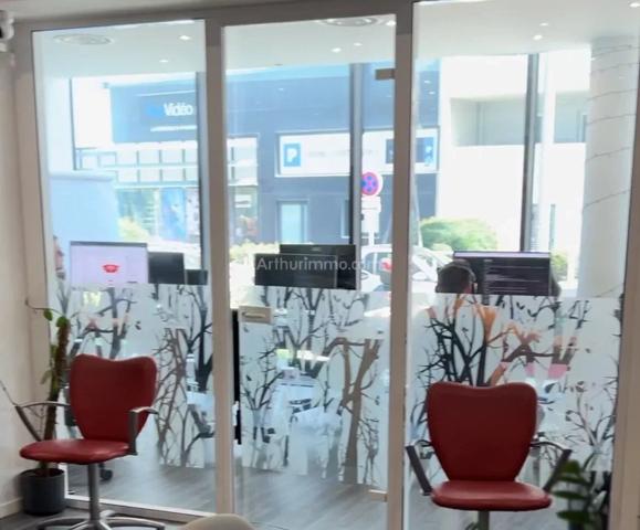 Location Bureau 1 pièces 30 m2 à Antibes