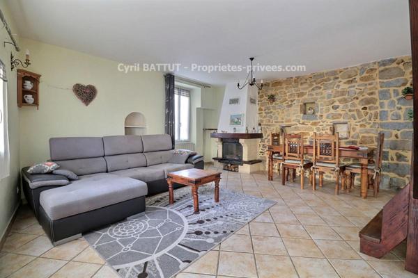 Maison de village rénovée avec terrain constructible - Lédignan