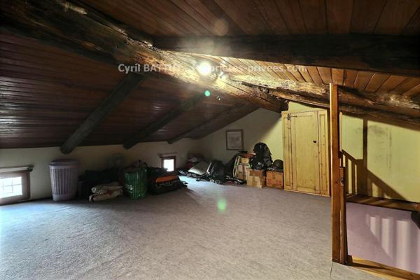 Maison de village rénovée avec terrain constructible - Lédignan