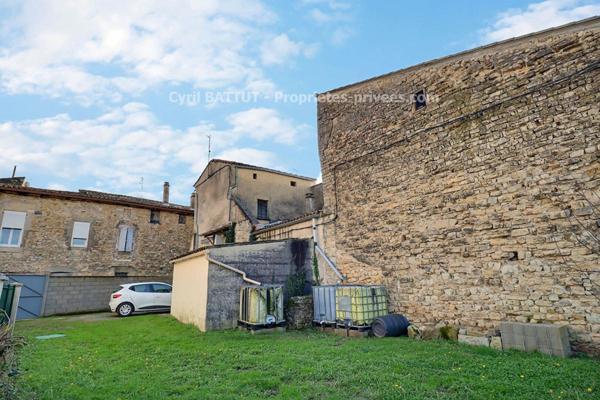 Maison de village rénovée avec terrain constructible - Lédignan