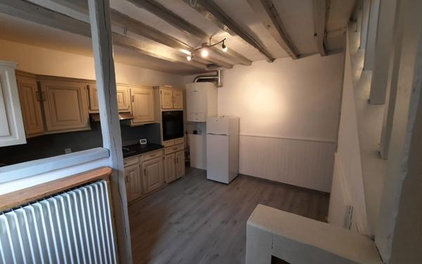 Appartement à louer    3 pièces • 51,87 m2 Égly