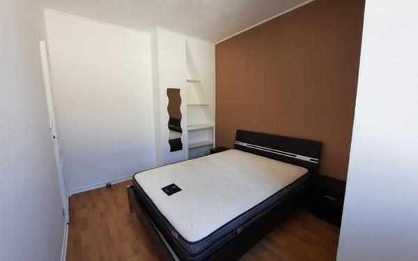 Appartement à louer    3 pièces • 51,87 m2 Égly
