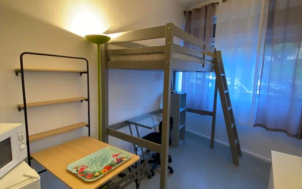 Appartement à vendre    1 pièce • 14,61 m2 Pau