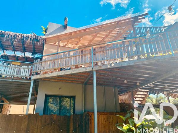 Maison à vendre 12 pièces 163 m² L'Étang-Salé