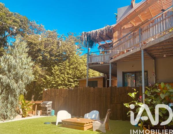 Maison à vendre 12 pièces 163 m² L'Étang-Salé