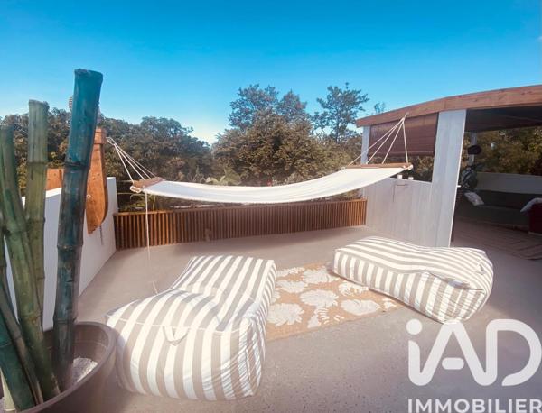 Maison à vendre 12 pièces 163 m² L'Étang-Salé