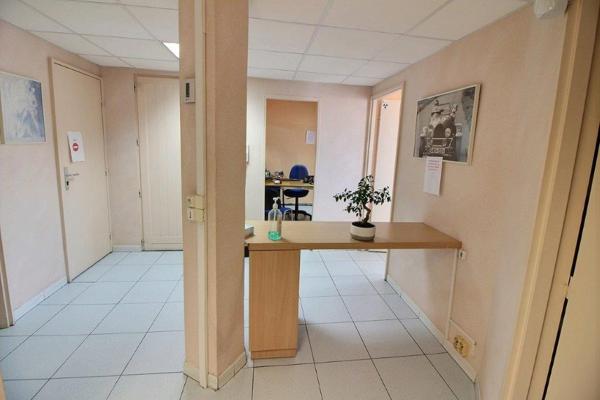 Martigues centre. Appartement type 4 de 98 m2 dans immeuble avec ascenseur.