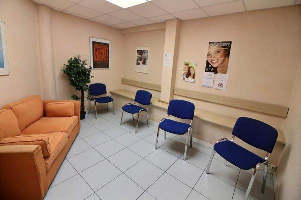 Martigues centre. Appartement type 4 de 98 m2 dans immeuble avec ascenseur.