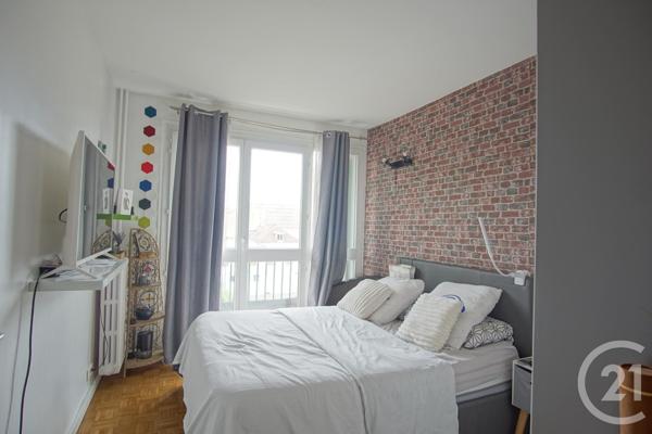 Appartement F5 à vendre  5 pièces - 81,57 m2 CHOISY LE ROI - 94