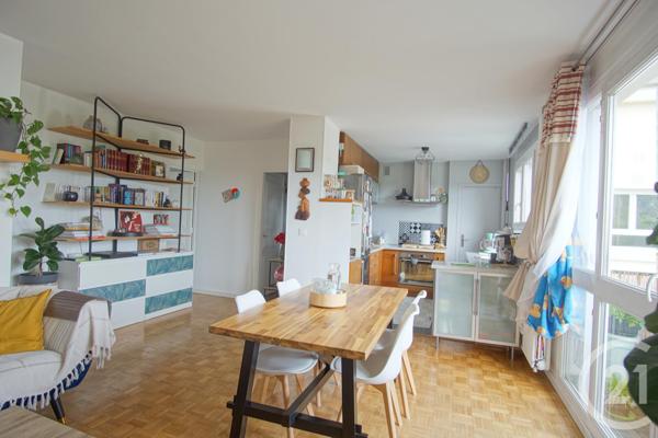 Appartement F5 à vendre  5 pièces - 81,57 m2 CHOISY LE ROI - 94