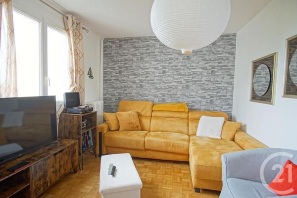 Appartement F5 à vendre  5 pièces - 81,57 m2 CHOISY LE ROI - 94