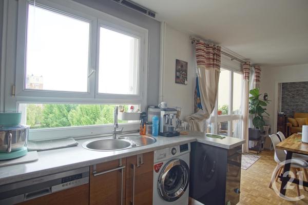 Appartement F5 à vendre  5 pièces - 81,57 m2 CHOISY LE ROI - 94